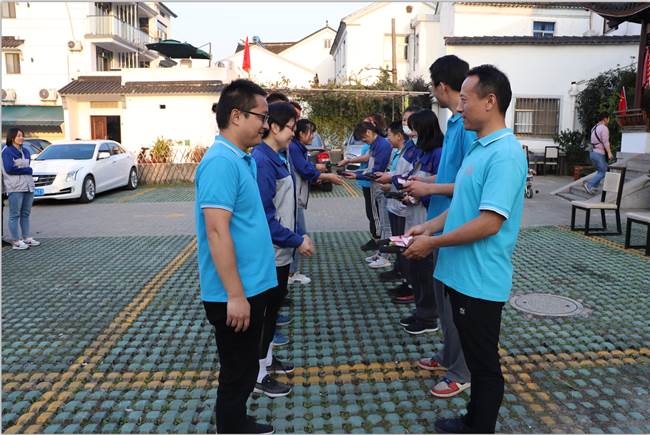 激发身体潜能 人生无限可能！---沃尔兴14周年司庆暨环西山20km团建活动