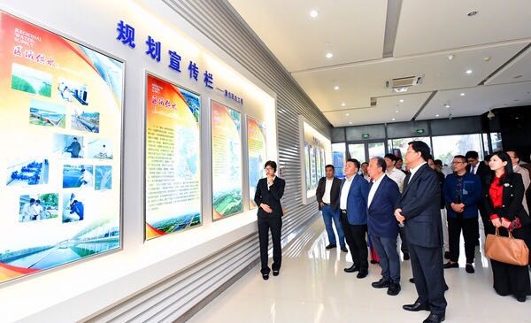 沃尔兴朱总受邀出席2017名企高管扬州行! 沃尔兴朱总受邀出席2017名企高管扬州行!